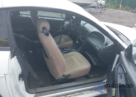 2000 Ford Mustang z USA, uszkodzony, nr VIN 1FAFP4049YF215052